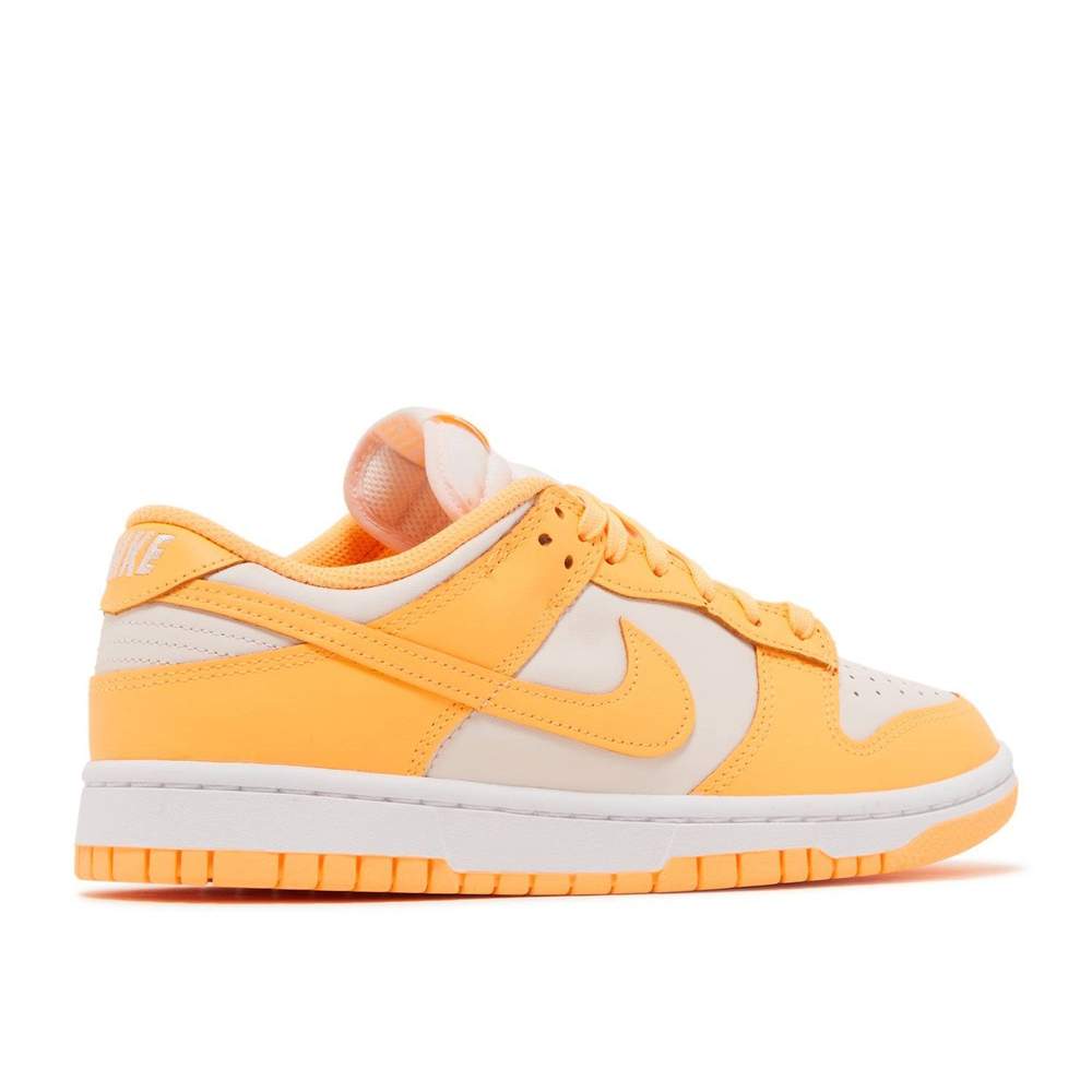 NIKE DUNK LOW PEACH CREAM